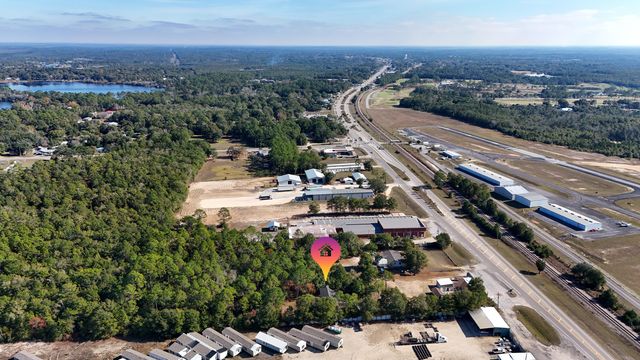 2186 W Us Highway 90, Defuniak Springs, FL 32433