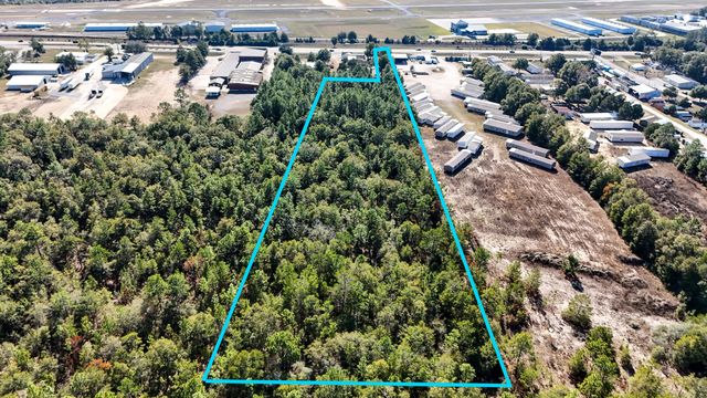 2186 W Us Highway 90, Defuniak Springs, FL 32433