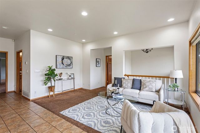 5011 S 138th Street, Tukwila, WA 98168