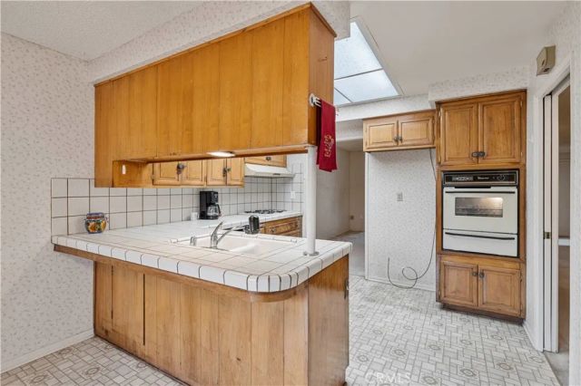 26838 Avenue Of The Oaks C, Newhall, CA 91321