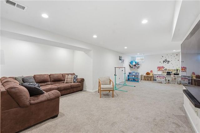 13152 S Summit Street, Olathe, KS 66062