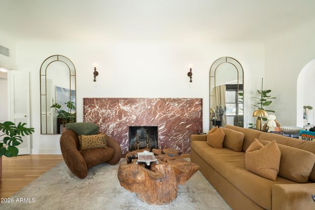 16 W COLTER Street, Phoenix, AZ 85013