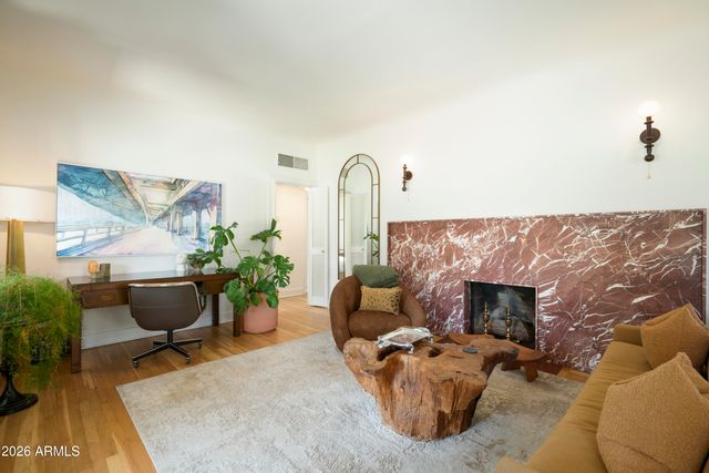 16 W COLTER Street, Phoenix, AZ 85013
