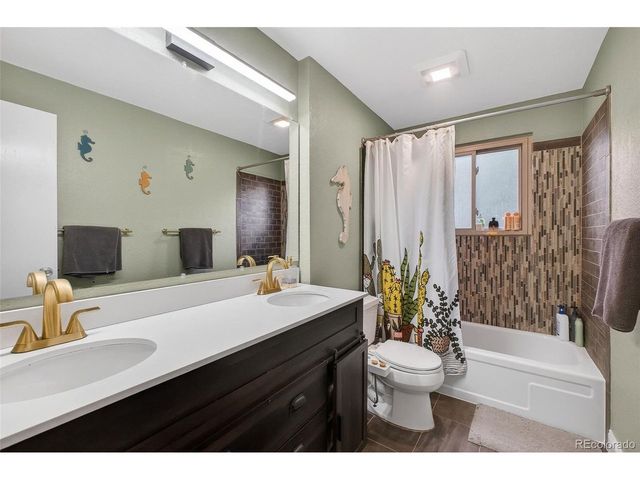 2986 S Whiting Way, Denver, CO 80231