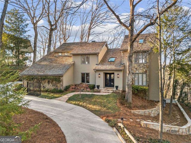 1095 Edgewater Drive, Sandy Springs, GA 30328