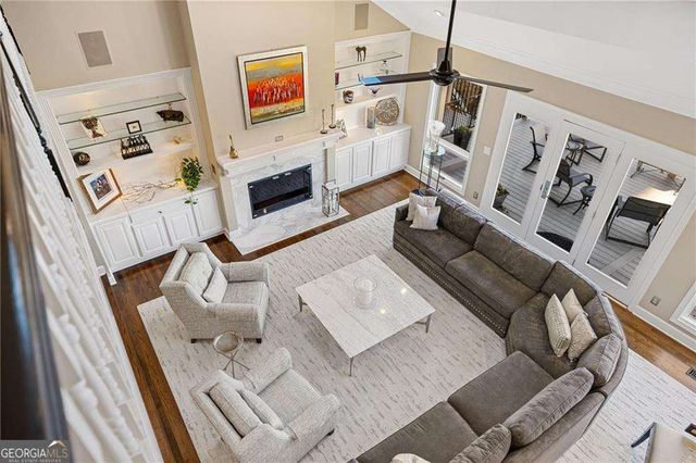 1095 Edgewater Drive, Sandy Springs, GA 30328