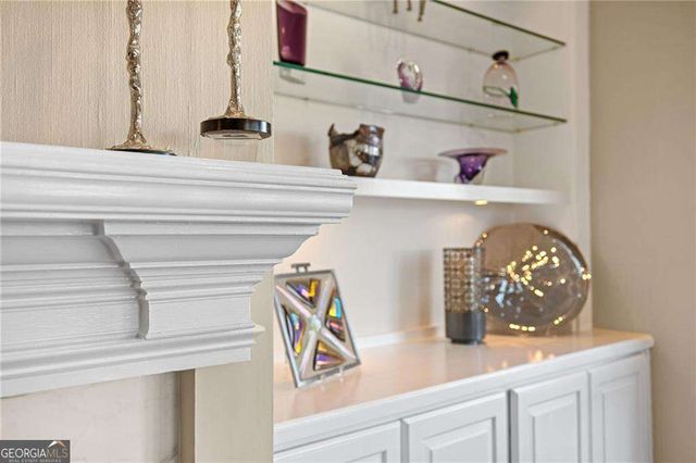 1095 Edgewater Drive, Sandy Springs, GA 30328