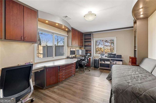 1095 Edgewater Drive, Sandy Springs, GA 30328