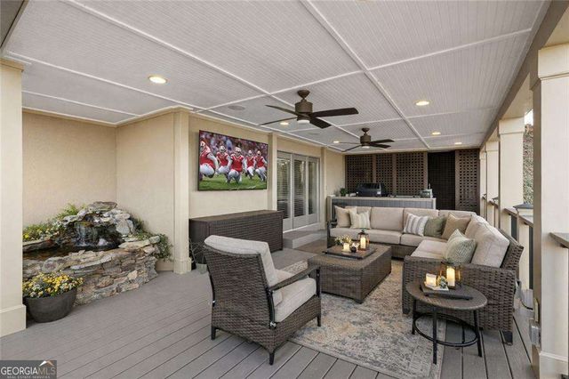 1095 Edgewater Drive, Sandy Springs, GA 30328