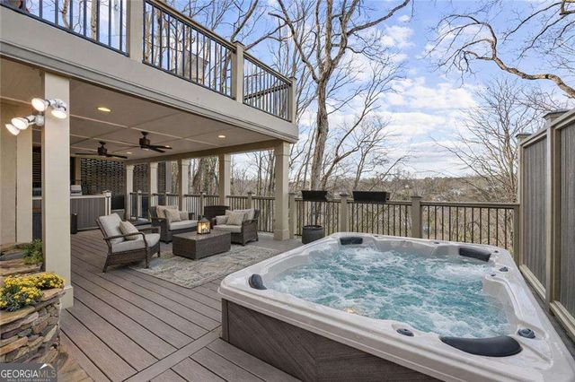 1095 Edgewater Drive, Sandy Springs, GA 30328