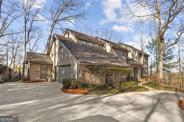 1095 Edgewater Drive, Sandy Springs, GA 30328