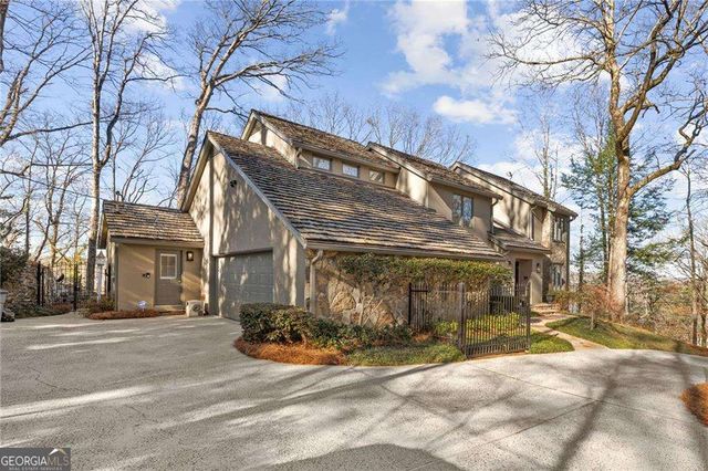 1095 Edgewater Drive, Sandy Springs, GA 30328