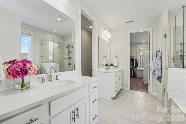 348 W Waterlynn Road, Mooresville, NC 28117