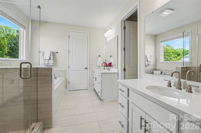 348 W Waterlynn Road, Mooresville, NC 28117