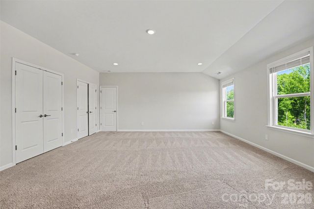 348 W Waterlynn Road, Mooresville, NC 28117