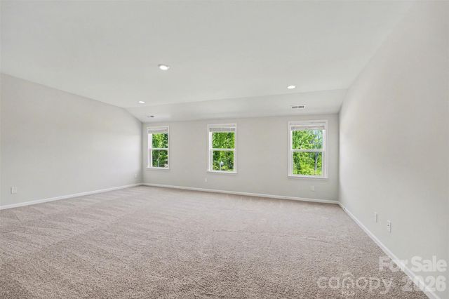 348 W Waterlynn Road, Mooresville, NC 28117