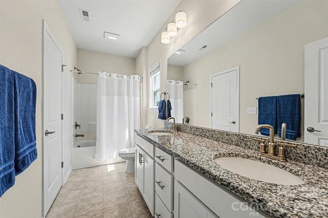 348 W Waterlynn Road, Mooresville, NC 28117