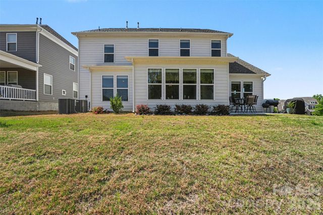 348 W Waterlynn Road, Mooresville, NC 28117