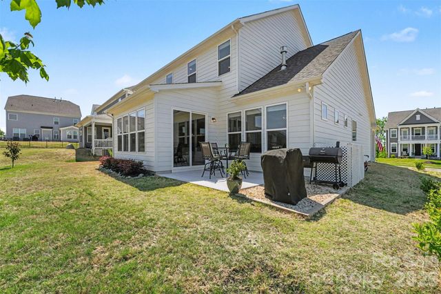 348 W Waterlynn Road, Mooresville, NC 28117