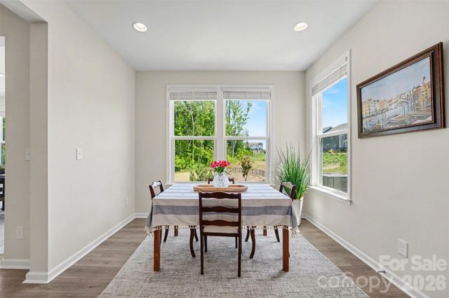 348 W Waterlynn Road, Mooresville, NC 28117