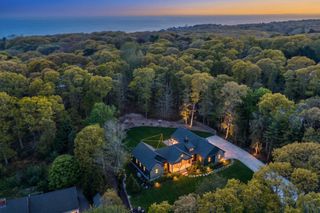 27 Evangeline Rd, Falmouth, MA 02540