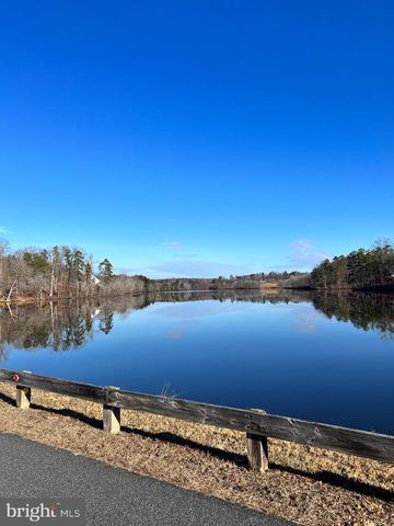 102 OAKMONT DR, Gordonsville, VA 22942