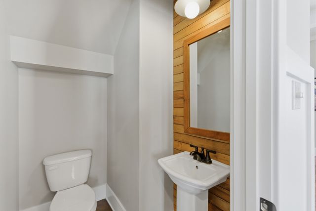 216 Chapel Ave, Nashville, TN 37206