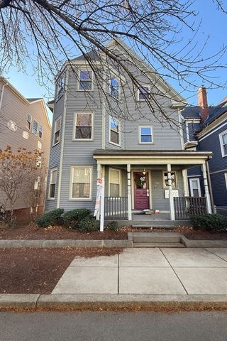 456 Medford St U4, Somerville, MA 02145