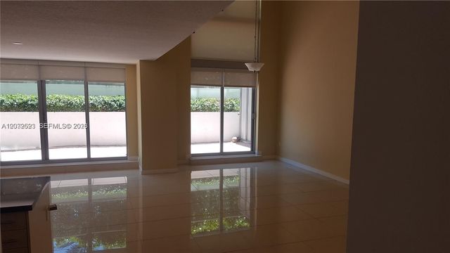 1111 SW 1st Avenue TH16, Miami, FL 33130