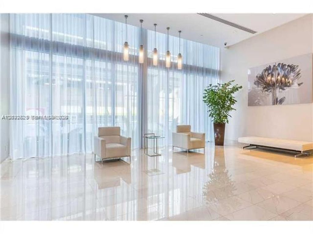 1111 SW 1st Avenue TH16, Miami, FL 33130