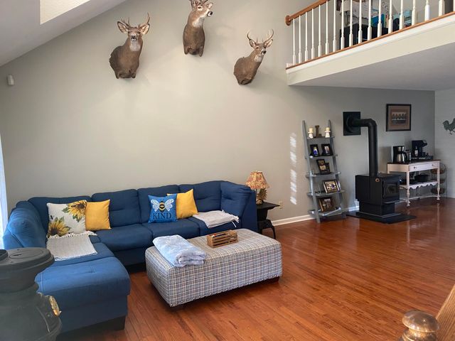 11598 Red Lick Road, Irvine, KY 40336