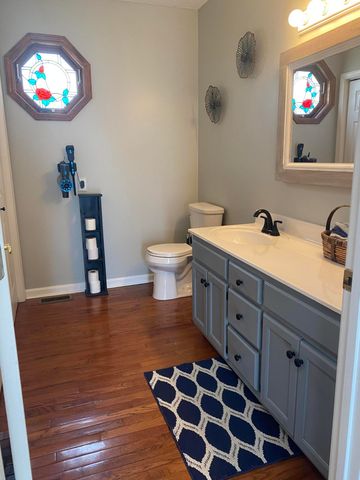 11598 Red Lick Road, Irvine, KY 40336