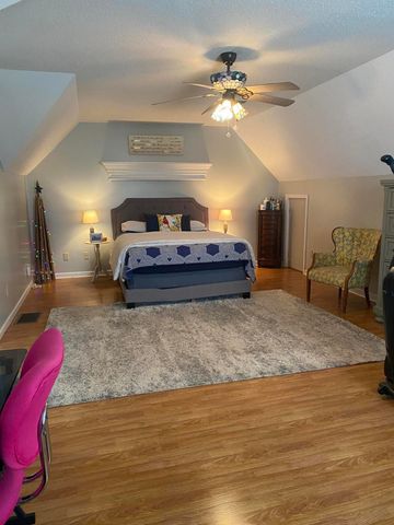 11598 Red Lick Road, Irvine, KY 40336