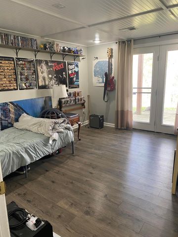 11598 Red Lick Road, Irvine, KY 40336