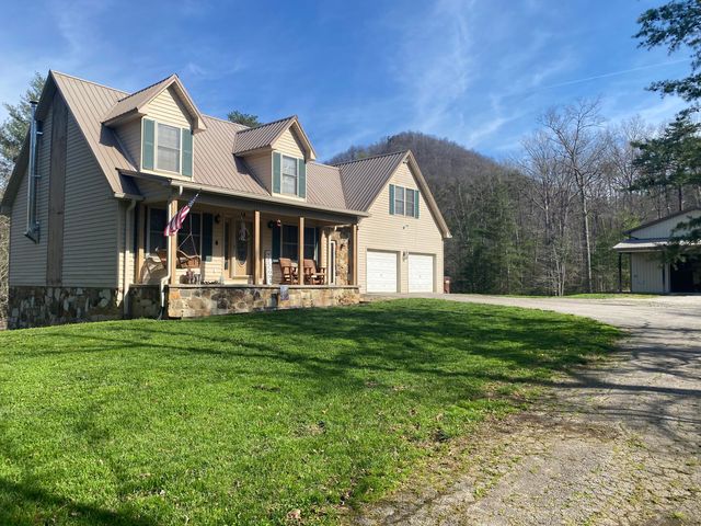11598 Red Lick Road, Irvine, KY 40336