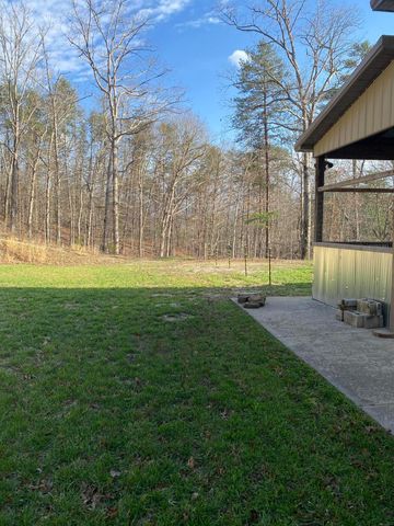 11598 Red Lick Road, Irvine, KY 40336