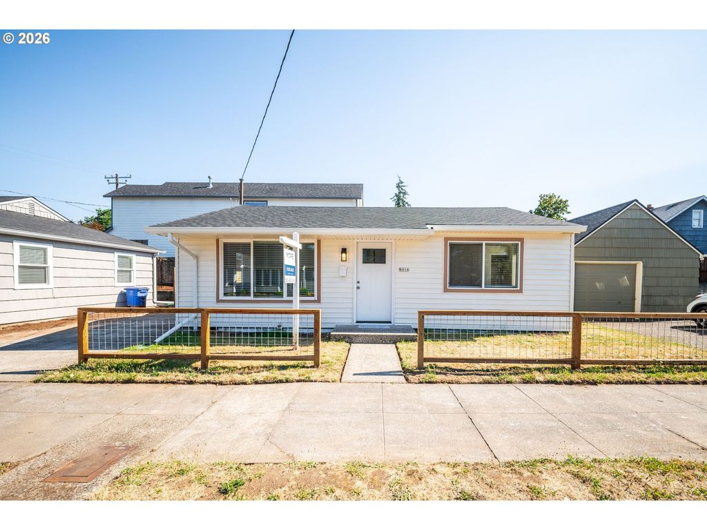 8016 Ne FREMONT St, Portland, OR 97213