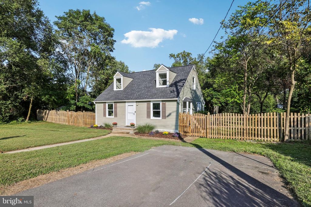339 CLIFTON AVE, Arnold, MD 21012