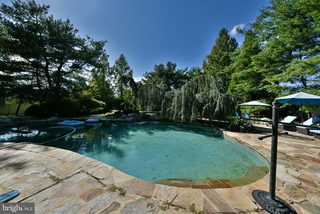 47 LORETTA CIR, Richboro, PA 18954