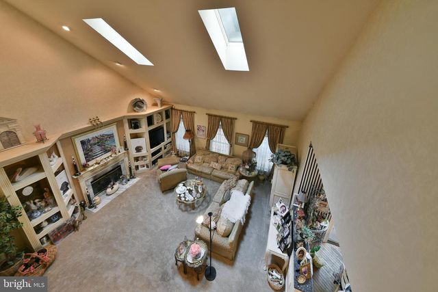 47 LORETTA CIR, Richboro, PA 18954