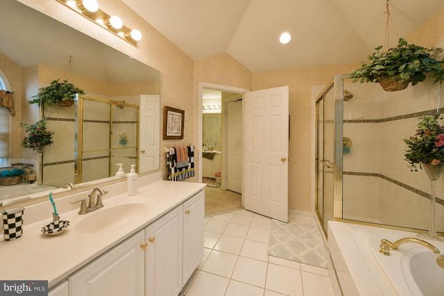 47 LORETTA CIR, Richboro, PA 18954