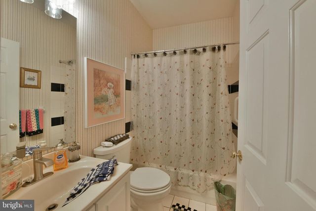 47 LORETTA CIR, Richboro, PA 18954