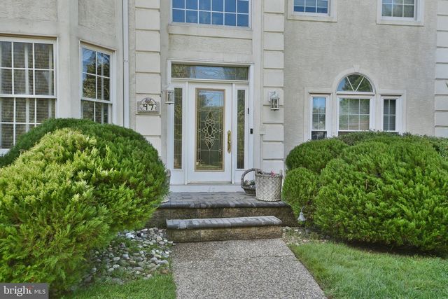 47 LORETTA CIR, Richboro, PA 18954