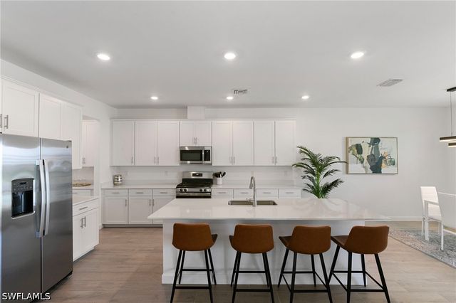 20992 Napa LOOP, Estero, FL 33928