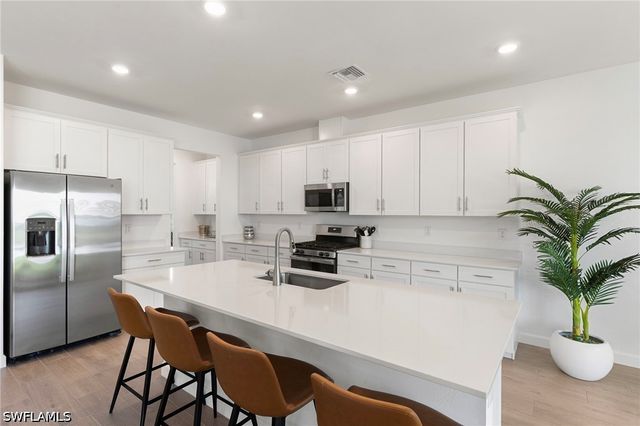 20992 Napa LOOP, Estero, FL 33928