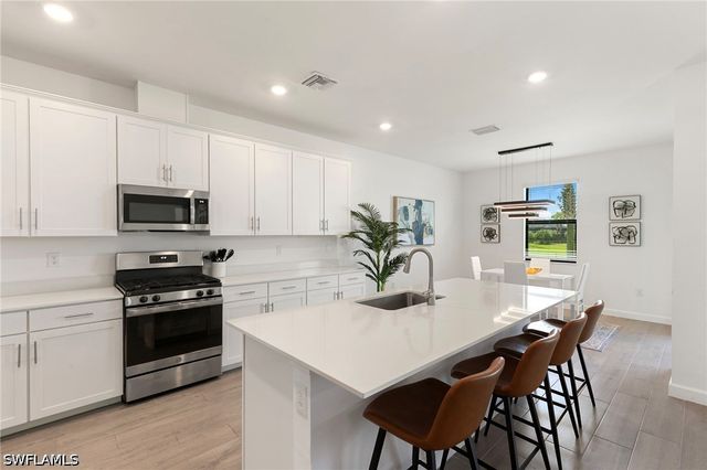 20992 Napa LOOP, Estero, FL 33928