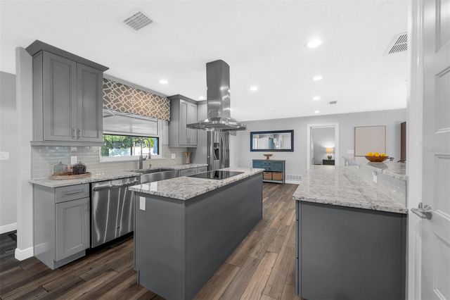 4512 CRICHTON LANE, Orlando, FL 32806