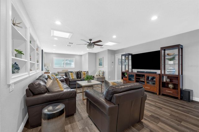 4512 CRICHTON LANE, Orlando, FL 32806