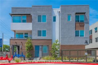 589 S Lyon St, Santa Ana, CA 92705