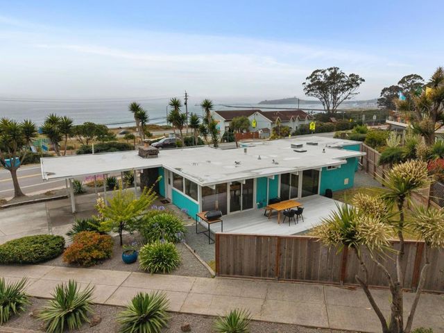 990 Avenue Alhambra, Half Moon Bay, CA 94019